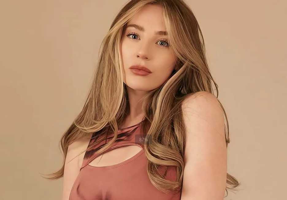 Captivating Images of an Amateur Model in Foreign Beauty Lifestyle Photos Issue 132